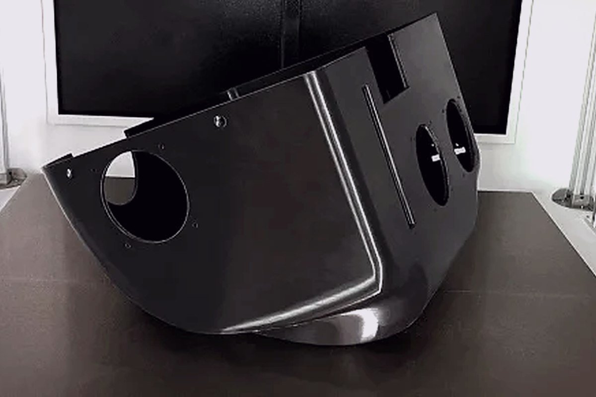 A large single-piece cowling printed on a large-format bed